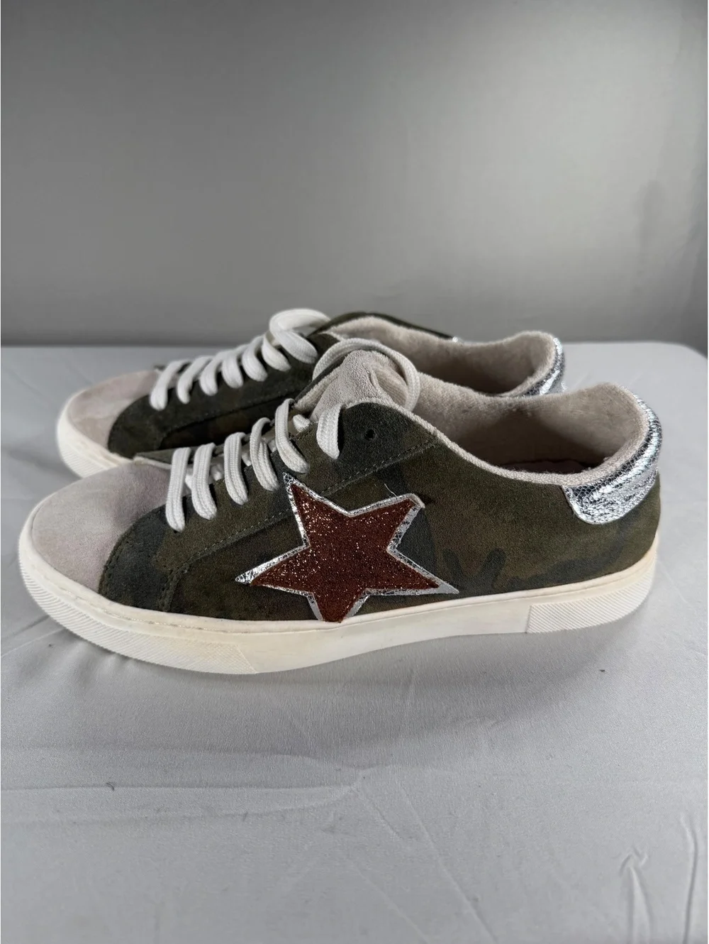 Steven New York Rubie Olive Green and Silver Leather Sneakers Size 8M